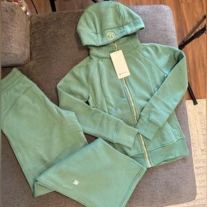 lululemon athletica Green Full Scuba Hoodie and  Pants Set Size 6
NOT FOR SALE